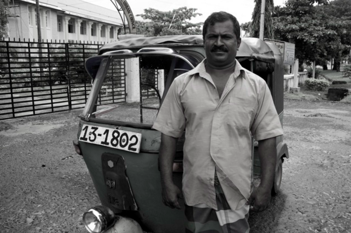 “A 100-kilometer-away girl”: Conversation with a tuk tuk driver.